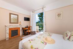 Superior Double Room-3